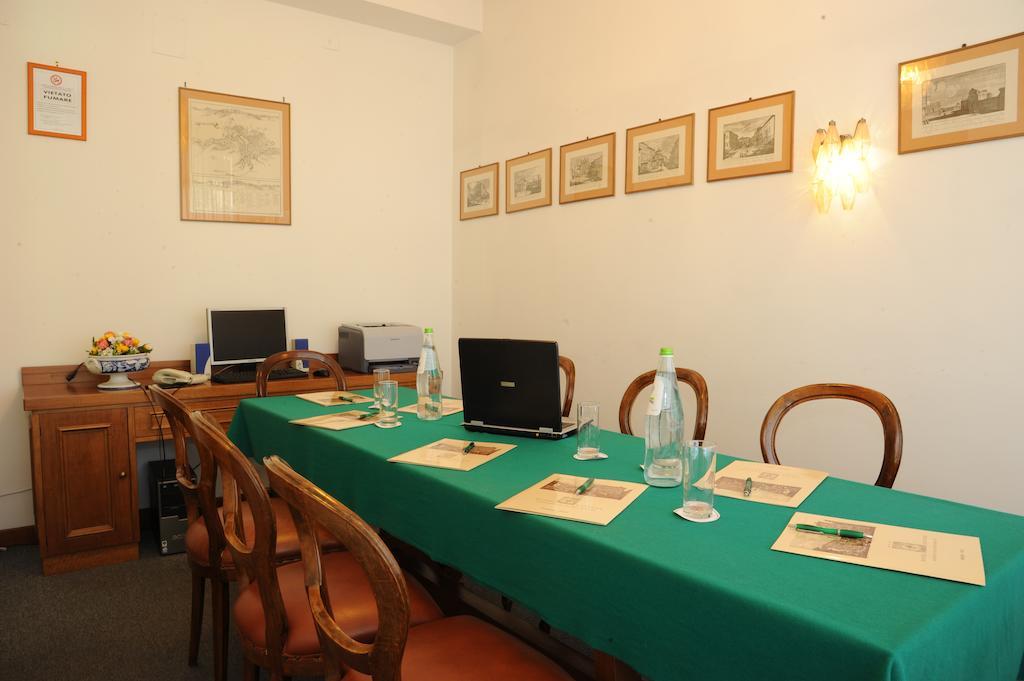 Grifone Hotel Perugia Exterior foto